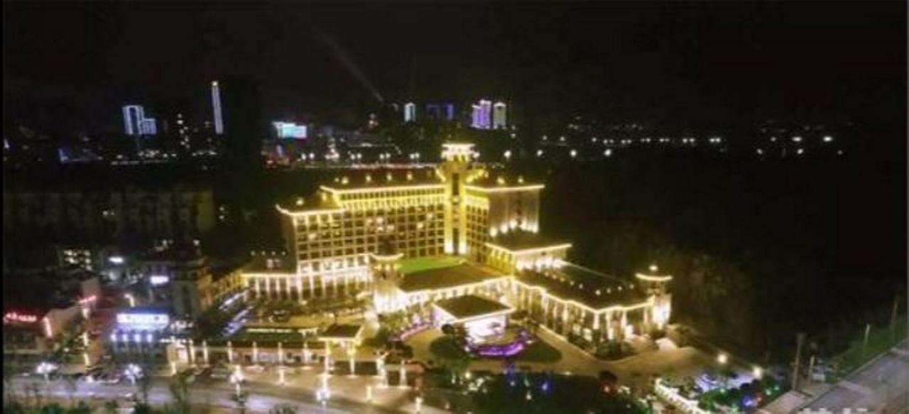Jinqian Jiahua International Hotel Chishui  Eksteriør billede